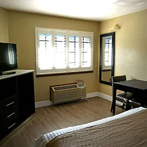 2* Motel Travelodge By Wyndham